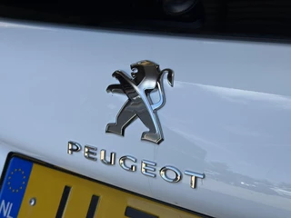 Peugeot 2008 Peugeot 2008 1.2 PureTech Active Automaat,2e Eigenaar,Pano,Navi,Dealer Onderhouden,Airco,Cruise,Extra Set winter,Apk tot 06-2026 - afbeelding nr 28