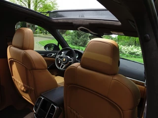 Porsche Cayenne Porsche Cayenne 3.0 S E-Hybrid 333PK PDK Sport Design / 2015 / LED *NAP* - afbeelding nr 52