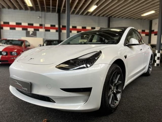 Tesla Model 3 - 492586157-0