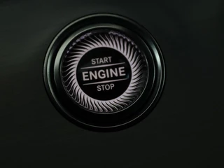Mercedes-Benz E-Klasse Mercedes-Benz E-klasse 300de 4Matic AMG Night | Panoramadak | Trekhaak |  Stoelverwarming | 360 camera | Adaptive cruise | Leder/Alcantara | Burmeseter | Matrix LED | Navigatie - afbeelding nr 36