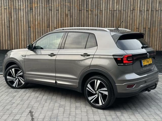 Volkswagen T-Cross Volkswagen T-Cross 1.0 TSI R-line Automaat | LED | Trekhaak |  Getint glas | Climate control | Cruise control adaptief | Lane assist | Dode hoek detectie | DAB | Navigatiesysteem | Inklapbare spiegels | Parkeersensoren voor en achter - afbeelding nr 33