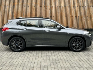 BMW X2 BMW X2 sDrive18i High Executive M-sport Automaat | Panoramadak | Lederen interieur | LED verlichting | Sfeerverlichting | DAB radio | Head-up display | Achteruitrijcamera | Parkeersensoren voor en achter - afbeelding nr 33