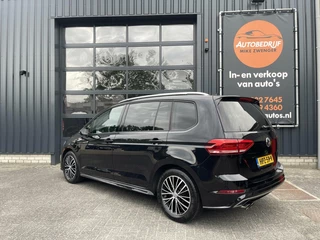 Volkswagen Touran Volkswagen Touran 1.4 TSI AUT. R-Line PANORAMADAK|ADAPTIEF CRUISE CONTROL|SFEERVERLICHTING|STOELVERWARMING|ELEKTRISCHE KOFFERKLEP|SFEERVERLICHTING|1E EIGENAAR - afbeelding nr 2