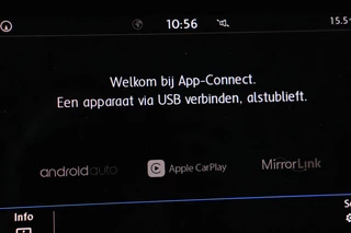 Volkswagen Golf Volkswagen Golf 1.0 TSI Comfortline | Trekhaak | Carplay |  Adaptive cruise | Navigatie | Climate control | PDC | Bluetooth - afbeelding nr 17