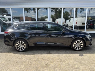 Renault Megane E-Tech Renault Megane E-Tech Estate 1.6 Plug-In Hybrid 160 R.S. Line | Stuur en Stoel Verwarming | Parkeer Assist | Head Up Display - afbeelding nr 9