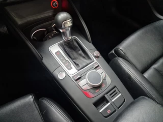 Audi A3 Audi A3 Sportback 1.4 e-tron PHEV Ambition 204pk | Panodak | 18