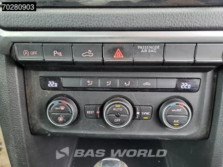 Volkswagen Amarok Volkswagen Amarok 3.0 TDI V6 4motion Automaat 204PK Trekhaak LED Parkeersensoren Airco Cruise Carplay Euro6 4wd Allrad 1m3 Airco Dubbel cabine Trekhaak Cruise control - afbeelding nr 19