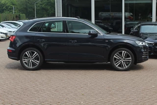 Audi Q5 Audi Q5 2.0 TFSI quattro Launch Edition / Trekhaak / Panoramadak / Half leder / B&O / 20'' / Standverwarming / Parkeerhulp V+A / Navigatie / Cruise Control - afbeelding nr 5