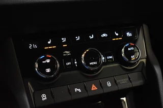 Škoda Karoq Škoda Karoq 1.5 TSI ACT 150PK DSG ELEGANCE VIRTUAL/CAMERA/CARPLAY - afbeelding nr 21