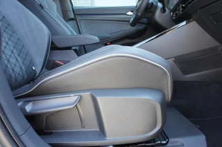 Volkswagen Golf Vw Golf 1.5 eTSI 3x R-Line Acc|Camera|Pano|Stoel-Stuurverwarming - afbeelding nr 21