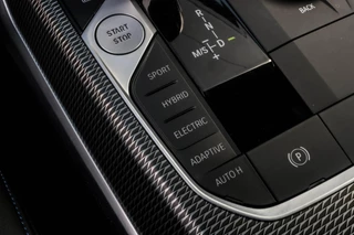 BMW 3 Serie BMW 3-serie Touring 330e - M-SPORT - CARPLAY - SFEERVERLICHTING - afbeelding nr 36