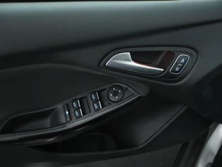 Ford Focus Ford Focus 1.0 Titanium Edition Navi | Camera | Trekhaak - afbeelding nr 20
