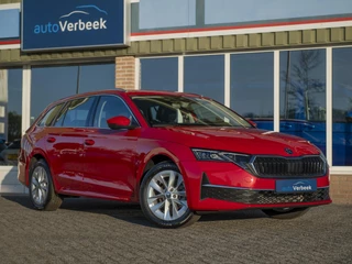 Škoda Octavia Škoda Octavia Combi 1.5 TSI MHEV Business Edition Plus | Matrix LED | Chrome pakket | Stoel-, Stuur- & voorruitverwarming | Navi 13inch | Elektr.trekhaak | El. achterklep m.sensor | ACC | - afbeelding nr 6