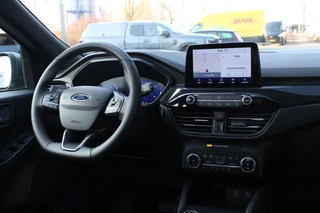 Ford Kuga Ford Kuga 2.5 PHEV ST-Line X 225pk | Panoramadak | Adaptive cruise control | Technology Pack | Winterpack | Dodehoeksensoren - afbeelding nr 17