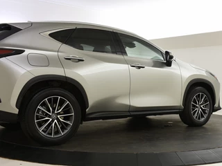 Lexus NX Lexus NX 450h+ AWD Plug in Hybrid Luxury Line | Trekhaak | Stoel en Stuur - afbeelding nr 4