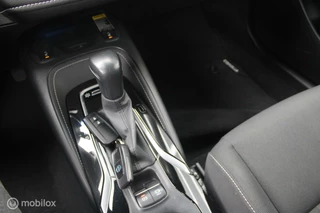 Toyota Corolla Toyota Corolla 1.8 Hybrid Business Intro | Parkeersensoren voor en achter | Stoelverwarming | NL Auto Boekjes. - afbeelding nr 30