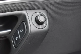 Volkswagen Polo Volkswagen Polo 1.8 TSI GTI 192 PK Executive | NL-Auto | Camera | Carplay | Cruise Contr | Climate Contr | Netjes | Origineel - afbeelding nr 38