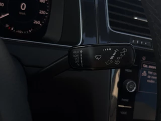 Volkswagen Golf Volkswagen Golf 1.0 TSI Highline – Panoramadak | Virtual Cockpit | Navi | Nieuwstaat | Zeer Compleet | Dealeronderhouden - afbeelding nr 20