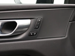 Volvo XC60 Volvo XC60 T6 PLUG-IN HYBRID LONG RANGE PLUS DARK SCHUIFDAK 360GR CAM ACC B - afbeelding nr 14