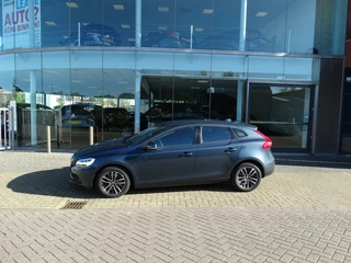 Volvo V40 Volvo V40 1.5 T2 Polar+ automaat  Virtual cockpit / Carplay - afbeelding nr 2