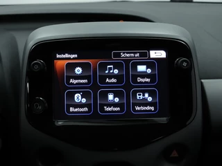 Toyota Aygo Toyota Aygo 1.0 VVT-i x-play Automaat | Carplay navigatie | Camera | Airco - afbeelding nr 36