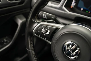 Volkswagen T-Roc Volkswagen T-ROC 1.5 TSI Sport Bus R / Pano / Cam / Trekhaak - afbeelding nr 36