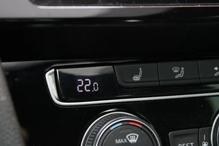 Volkswagen Passat Volkswagen Passat Variant 1.6TDI Highline Business R | Pano | Trekhaak - afbeelding nr 25