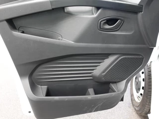 Renault Trafic Renault Trafic 2.0 Blue dCi 150PK T30 L2H1 Advance BPM VRIJ! Airco Bluetooth Camera Cruise Parkeersensoren Trekhaak - afbeelding nr 12