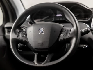 Peugeot 208 (NAVIGATIE, LOGISCH NAP, CRUISE, BLUETOOTH, SPORTSTOELEN, ARMSTEUN, PARKEERSENSOREN, DAB+, NIEUWE APK, TREKHAAK, NIEUWSTAAT) - afbeelding nr 16