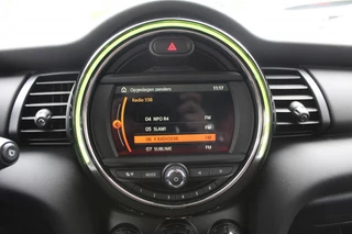 MINI One MINI One Mini 1.5 102PK Navigatie / Airco / Cruise control - afbeelding nr 21