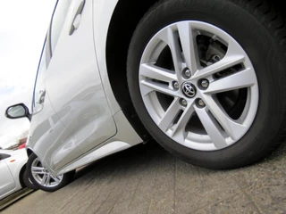 Toyota Corolla Toyota Corolla 1.8 Hybrid First Edition | STUUR+STOELVERWARMING | ADAPTIVE CRUISE CONTROL | NAVI | CAMERA | KEYLESS START | DAB+ | - afbeelding nr 24