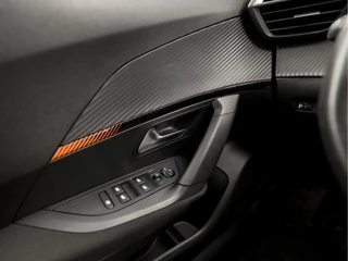 Peugeot 2008 Peugeot 2008 1.2 PureTech Sport Automaat (APPLE CARPLAY, GROOT NAVI, 360 CAMERA, LM VELGEN, SPORTSTOELEN, CRUISE, LANE ASSIST, NIEUWE APK, NIEUWSTAAT) - afbeelding nr 23