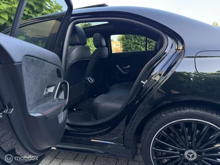 Mercedes-Benz A-Klasse Mercedes A-klasse 250 e AMG Line BOMVOL! Pano|Ambient|BLACK! - afbeelding nr 17