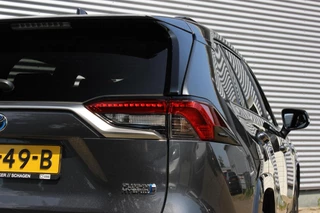Toyota RAV4 Toyota RAV4 2.5 Plug-in Hybrid AWD // 12-2022 - Trekhaak - Camera - Elek. bestuurderstoel - Stoelverwarming - HUD - Navi - CarPlay & Android Auto - afbeelding nr 9
