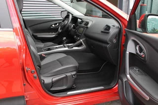 Renault Kadjar Renault Kadjar 1.2 TCe Intens Uitvoering NAVIGATIE - afbeelding nr 3