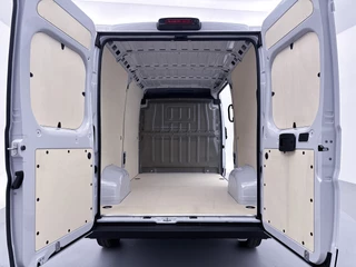Peugeot Boxer Peugeot Boxer 2.2 BlueHDi 140 S&S L2H2 Navigatie LED Achteruitrijcamera Betimmering Cruise Control - afbeelding nr 19