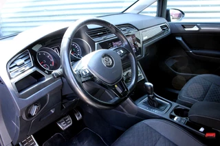 Volkswagen Touran Volkswagen Touran 1.5 TSI DSG Highline 7p 1eEIG! ACC CARPLAY DAB CAMERA '19 - afbeelding nr 10