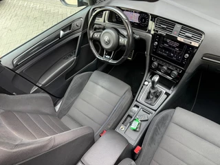 Volkswagen Golf Volkswagen Golf 2.0 TSI 4Motion R|Pano|Akrapovic|Dynaudio|Camera|Virtual|Dodehoek - afbeelding nr 23