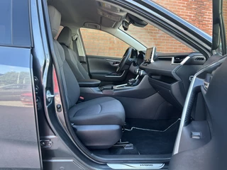 Toyota RAV4 Toyota RAV4 2.5 Hybrid Dynamic: SUV met Klasse & Karakter! - afbeelding nr 5