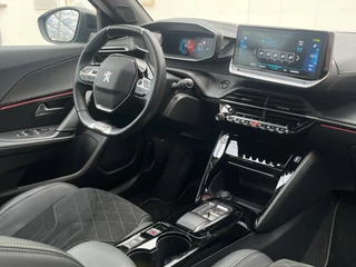 Peugeot e-2008 Peugeot e-2008 EV GT Pack 50 kWh | Schuifdak | Stoelverwarming | Carplay | - afbeelding nr 32