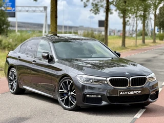 BMW 5 Serie Sedan 540i High Ex. M-Sport Schuifdak Memory H&K HUD