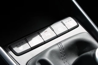 Hyundai i20 Hyundai i20 1.0 T-GDI Premium Cam/Clima/Carplay/Navi/Led/Winter. 