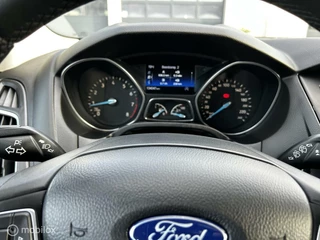 Ford Focus Ford Focus Wagon 1.0 Titanium Edition Navi PDC Clima NAP Netjes! - afbeelding nr 31