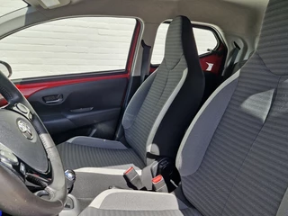 Toyota Aygo Toyota Aygo 1.0 VVT-i x-play Automaat | Apple Carplay | Andoid Auto | Achter - afbeelding nr 3
