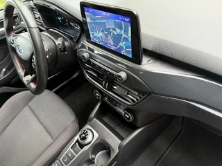 Ford Focus Ford Focus Wagon 1.5 EcoBoost ST Line Business - afbeelding nr 30