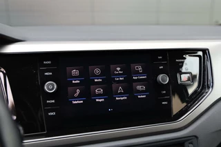 Volkswagen Polo Volkswagen Polo 1.0 TSI 95pk Comfortline Business Clima Navi ACC CarPlay 17-inch NL-Auto NAP! - afbeelding nr 24