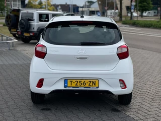 Hyundai i10 Hyundai i10 1.0 COMFORT SMART CAMERA CRUISE DIGITAAL DASHB. - afbeelding nr 4