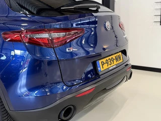 Alfa Romeo Stelvio Alfa Romeo Stelvio 2.0 T 281PK AWD automaat Special Ed. Q4 / LED / 2018 - afbeelding nr 5