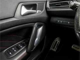 Peugeot 308 Peugeot 308 1.2 PureTech GT-line Automaat (NAVIGATIE, CAMERA, KEYLESS, MASSAGE, STOELVERWARMING, CAMERA, SPORTSTOELEN, LEDER/ALCANTARA, GETINT GLAS, NIEUWE APK, NIEUWSTAAT) - afbeelding nr 24