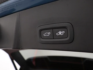 Volvo XC40 Volvo XC40 EXTENDED RANGE (SINGLE) PLUS STOELVERWARMING GETINT GLAS - afbeelding nr 23